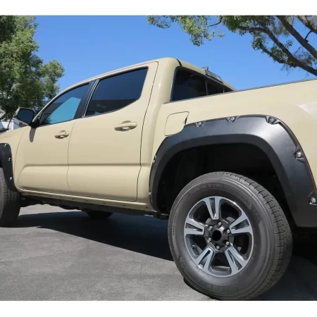 Cantoneras Big Country Toyota Tacoma  2016 2021