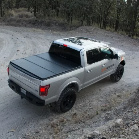 Tapa Cubre Batea Hard 3 Fold Chevrolet S10 2017 - 2020 - Image 2