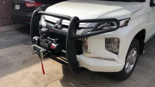 Burrera Super Bronco Mitsubishi Plus L200 2020 Línea Nueva