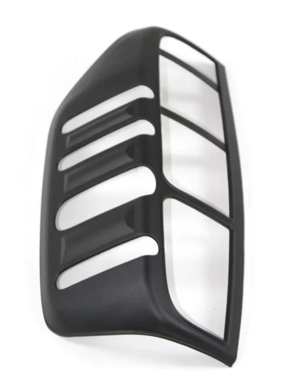 Par Marco Moldura Aplique Calavera Frontier Np300 05 - 2014