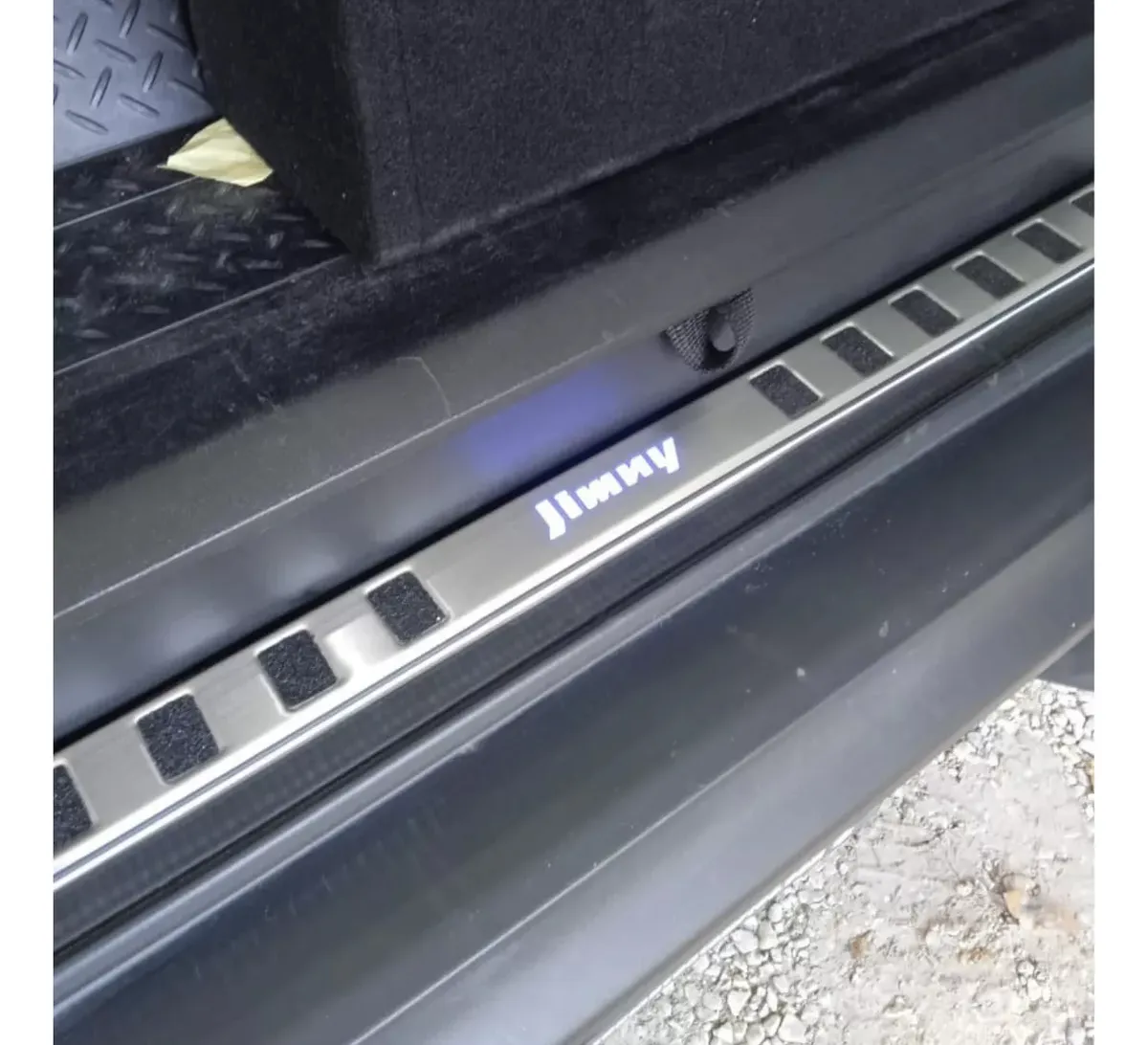 Moldura Led Protectora De Cajuela Para Jimny 2024 5 Puertas - Image 2