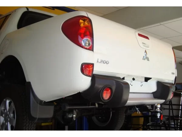 Tirón De Enganche Mitsubishi L200 Diesel 2009-2015