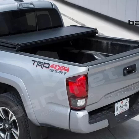 Tapa Cubre Batea Hard 3 Fold Toyota Tacoma 2016 - 2022 - Image 3