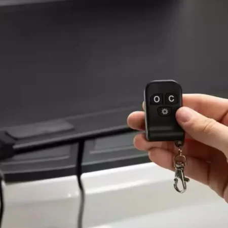 Tapa Eléctrica Retractil Power Trax De 5.5' Para Tundra 25 - Image 3