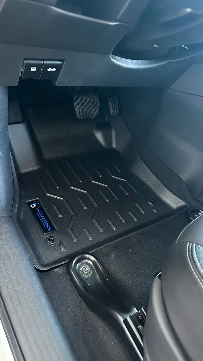 Juego De Tapetes Tipo Bandeja Para Nissan Kicks 2022 2024 - Image 3