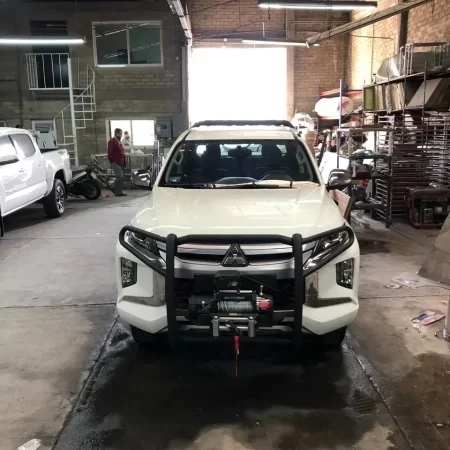 Burrera Super Bronco Mitsubishi Plus L200 2020 Línea Nueva - Image 4