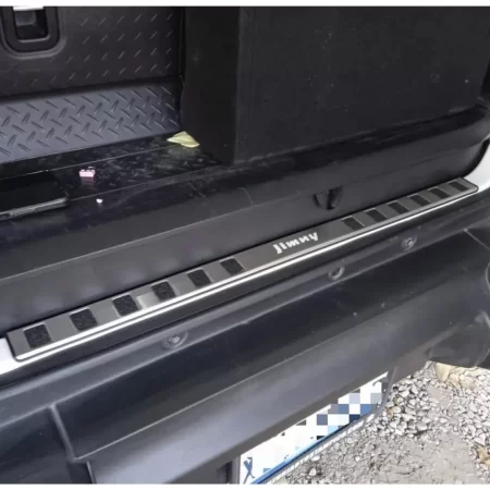Moldura Led Protectora De Cajuela Para Jimny 2024 5 Puertas - Image 4