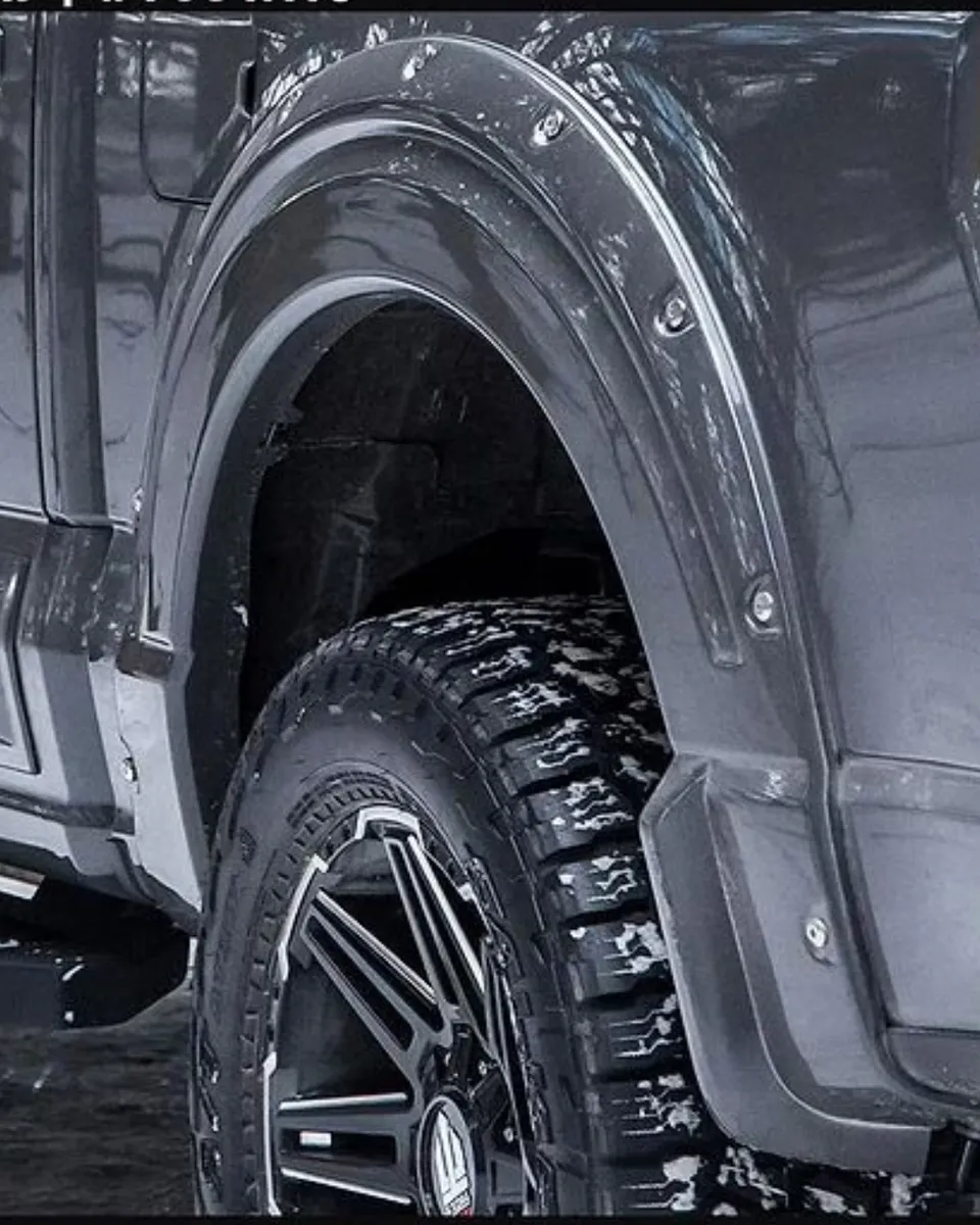 Juego De Cantoneras Ford F-150 2021-2025 - Image 4