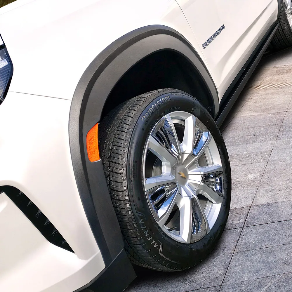 Juego De Cantoneras Chev Suburban Tipo Oe 2021-2024 - Image 4