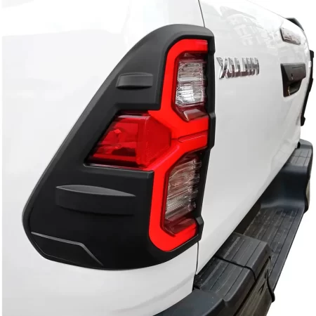 Marco Moldura Aplique Para Calaveras Para Hilux 2021 - 2024 - Image 4