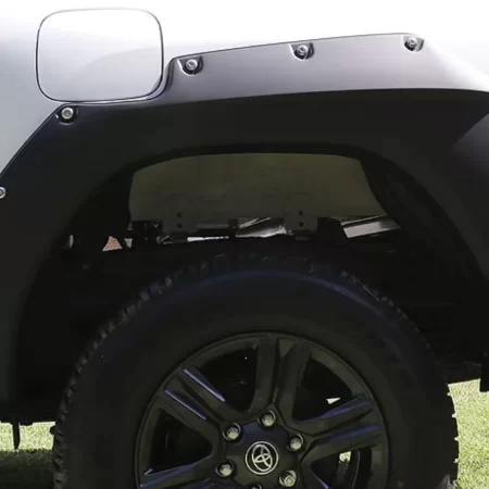 Juego De Cantoneras Toyota Hilux 2021 - 2023 - Image 4