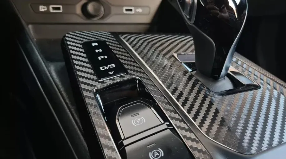 Calcomanías Chevrolet Trax Rs 2024 Fibra Carbono - Image 4