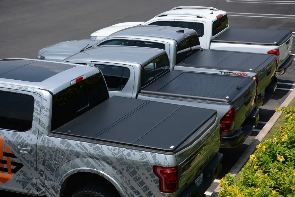 Tapa Cubre Batea Hard Tri Fold Chevrolet Silverado 07-13 5.5 - Image 5