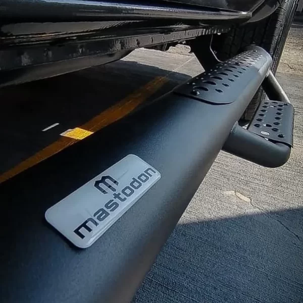 Estribos M1 Jeep Gladiator 2020 - 2023 Doble Cabina Mastodon