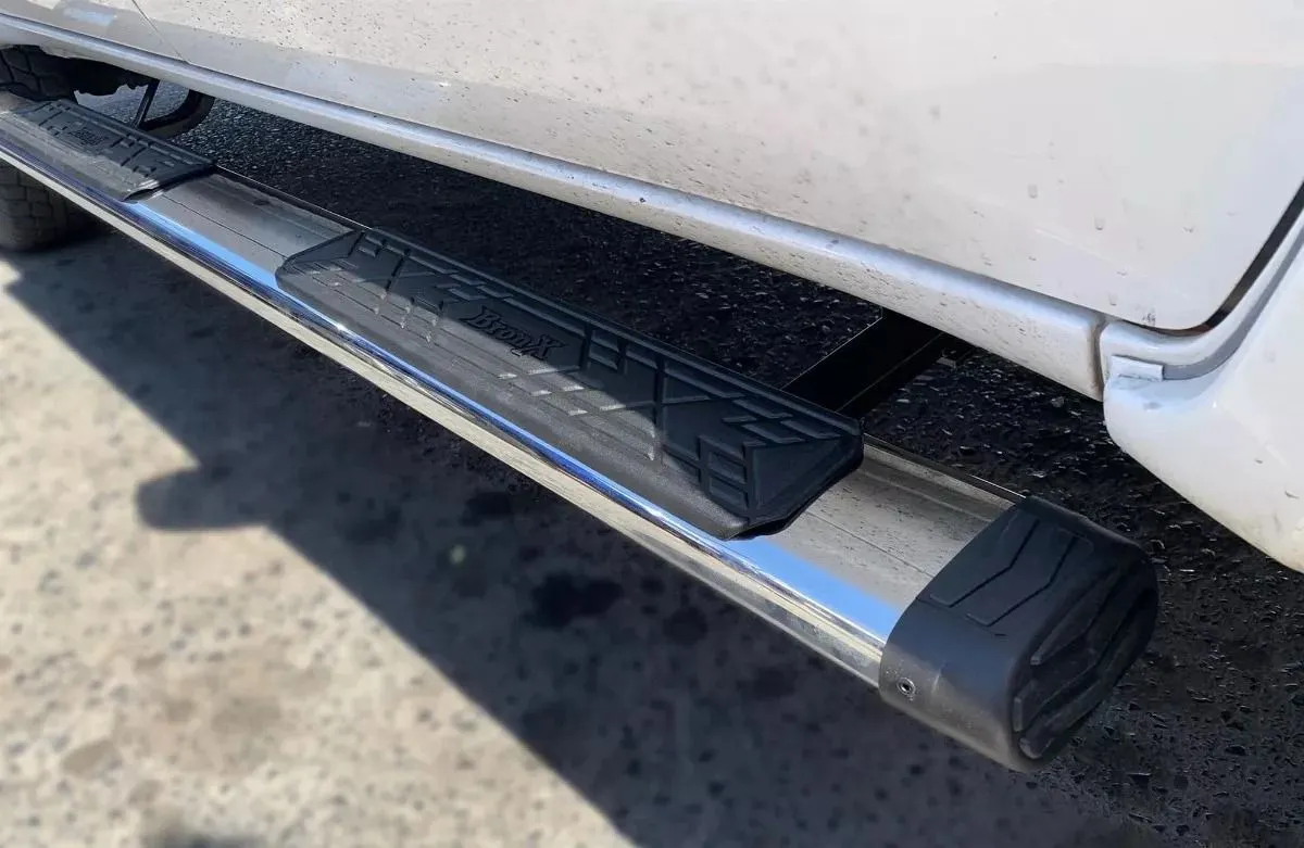 Estribos Bronx Ford Lobo F-150 Doble Cabina 2021-2022 Cromo - Image 5