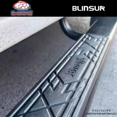 Estribos Bronx Gmc Sierra 1500 2019 - 2022 Doble Cabina - Image 5