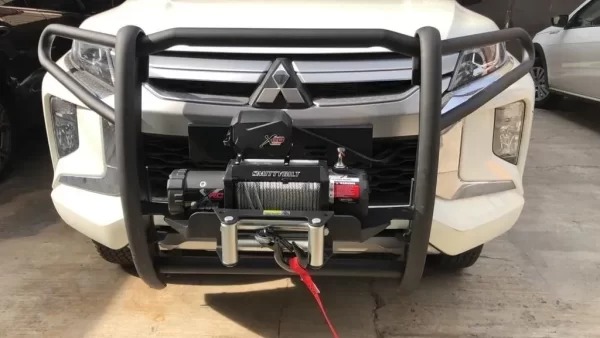 Burrera Super Bronco Mitsubishi L200 2020 - 2022 Negra