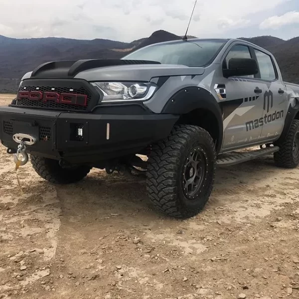 Defensa Delantera Chevrolet Colorado 16-19 Mastodon Hd + Led