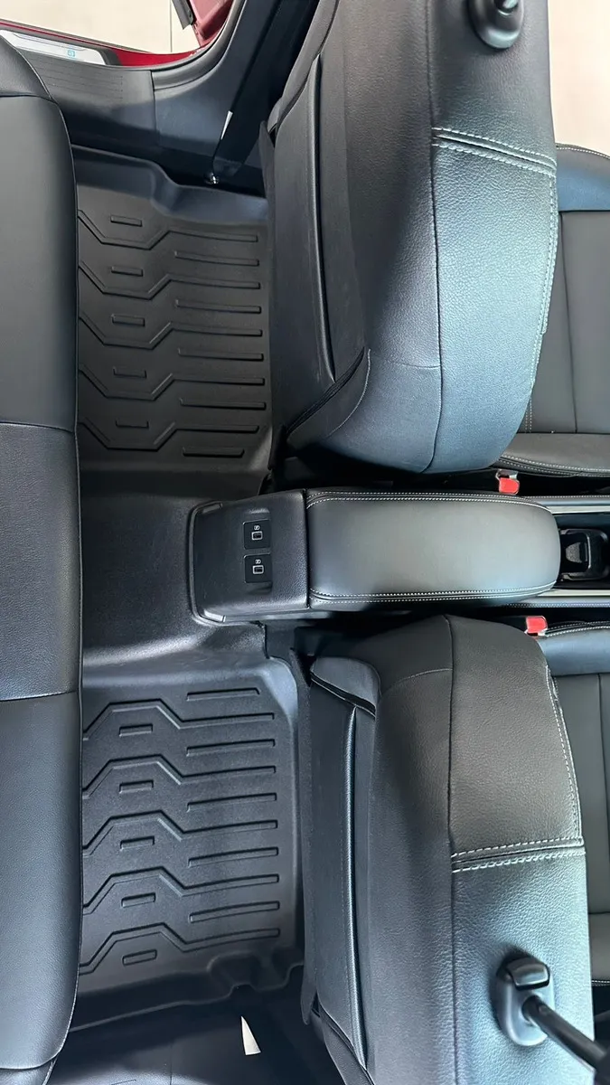 Juego De Tapetes Tipo Bandeja Para Nissan Kicks 2022 2024 - Image 6
