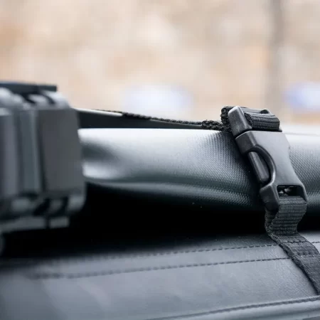 Tapa Cubre Batea Soft Tri Fold Chevrolet Silverado 2015-2018 - Image 7