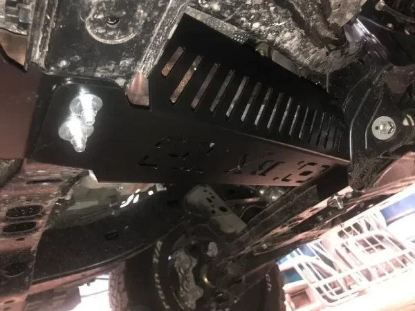 Protector De Catalizador Antirrobo Hilux 2016 - 2023 Dob Cab