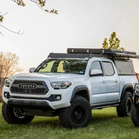 Parrilla Toyota Tacoma 2018 2019 Negra Con Emblema Plateado - Image 7