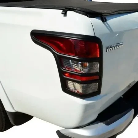 Marcos De Calavera Mitsubishi L200 2016-2018 - Image 2